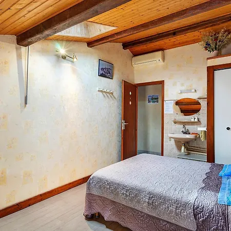 D'hotes La Champagne