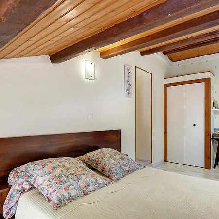 D'hotes La Champagne 3*