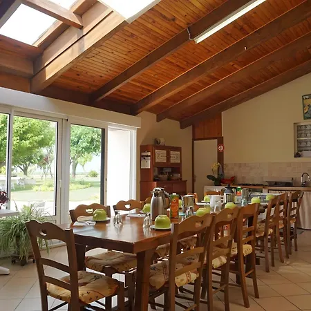 D'hotes La Champagne 3*