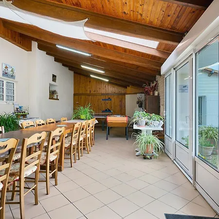 D'hotes La Champagne Bed and breakfast 3*